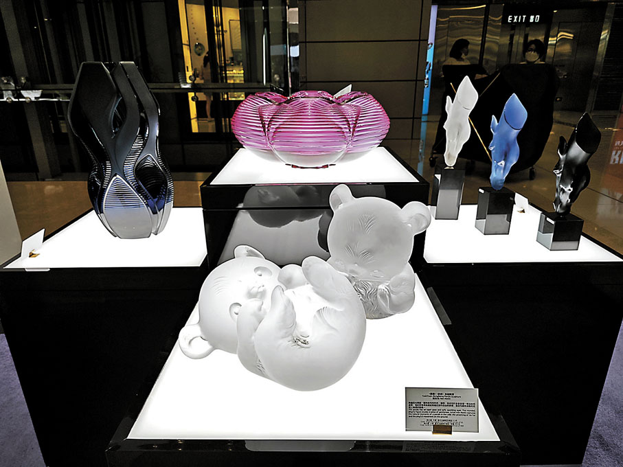 ◆同場還可欣賞品牌與其他設計師合作的藝術作品