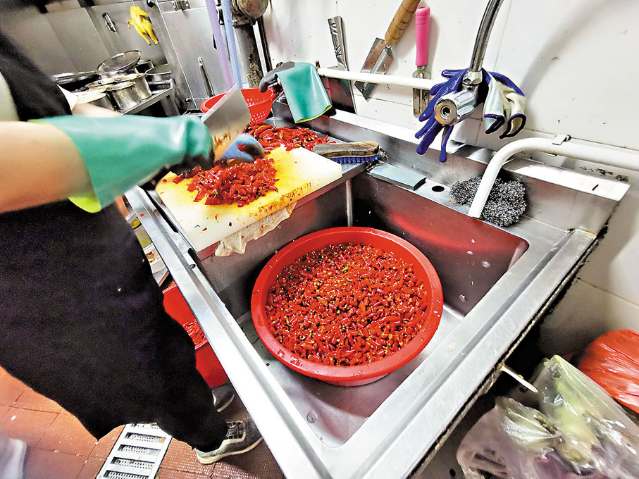 ◆秀姐親自製作辣椒醬。