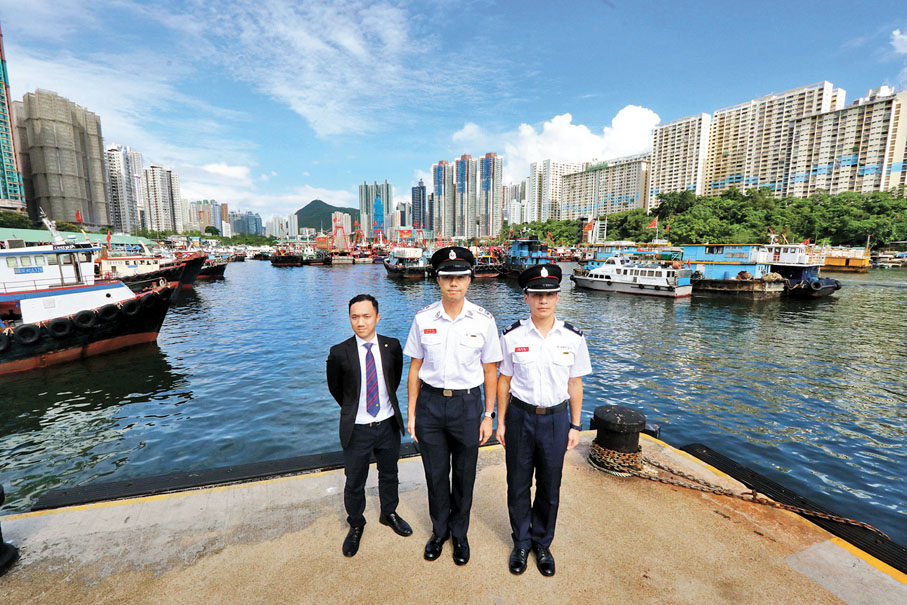 ◆海事處與消防處經檢視後，已於今年調整及擴展5個避風塘內的通航區。香港文匯報記者北山彥 攝