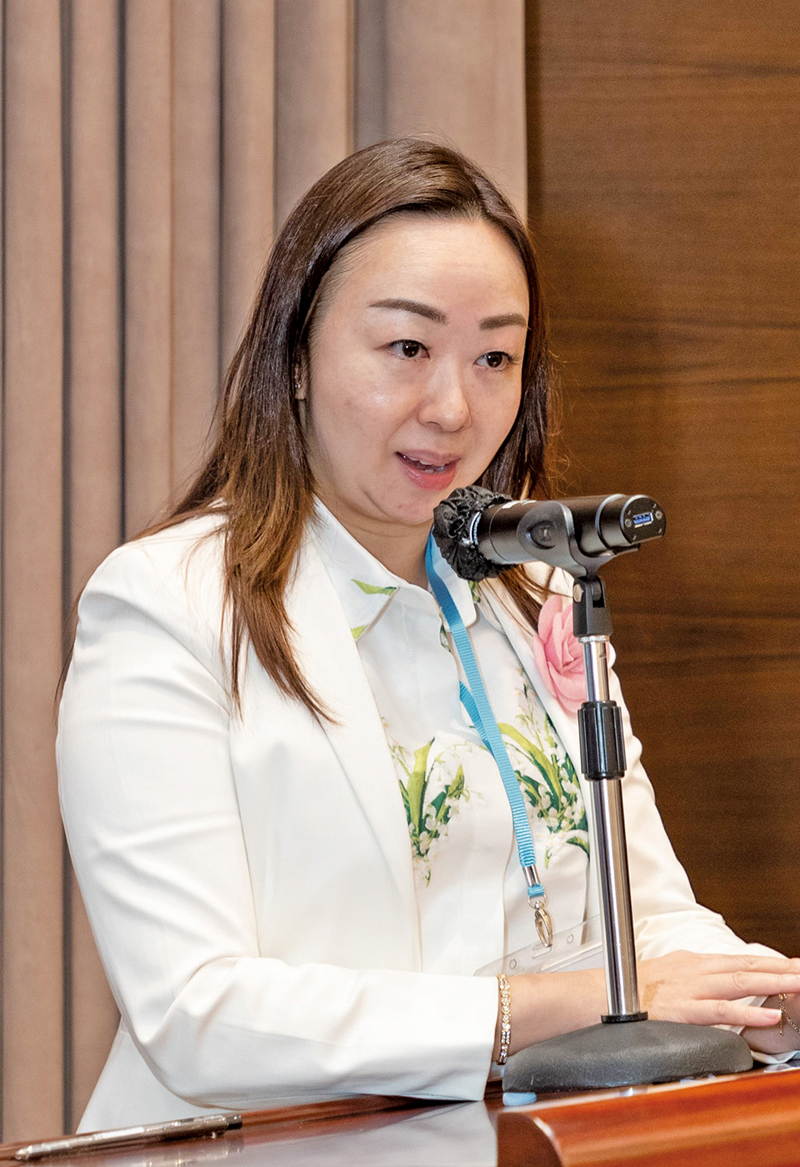 王思雅擔任大會主持。