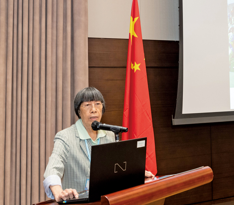 李樂詩在工作坊談千里行及天津。