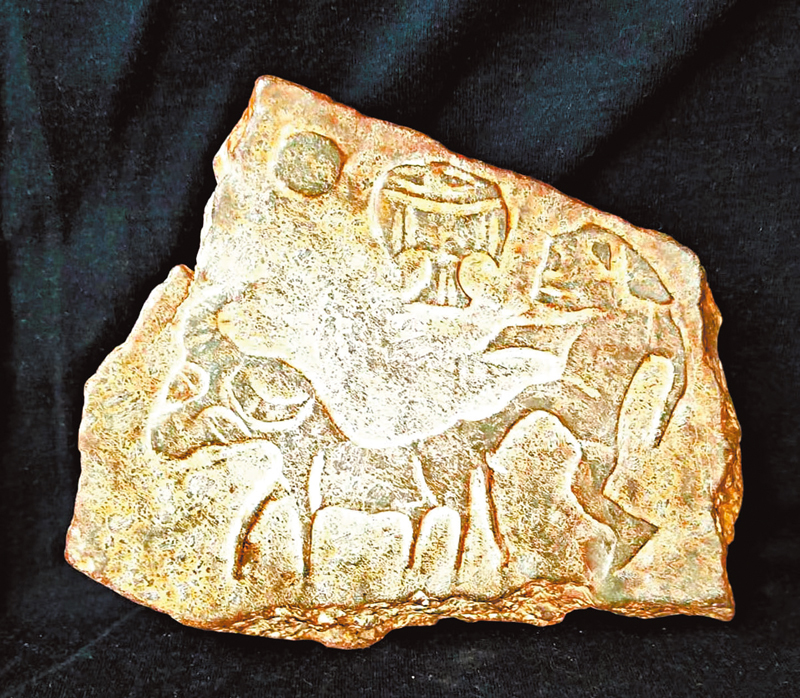 ◆圖五：作者藏品顯示，被祭祀的應有兩大部分。