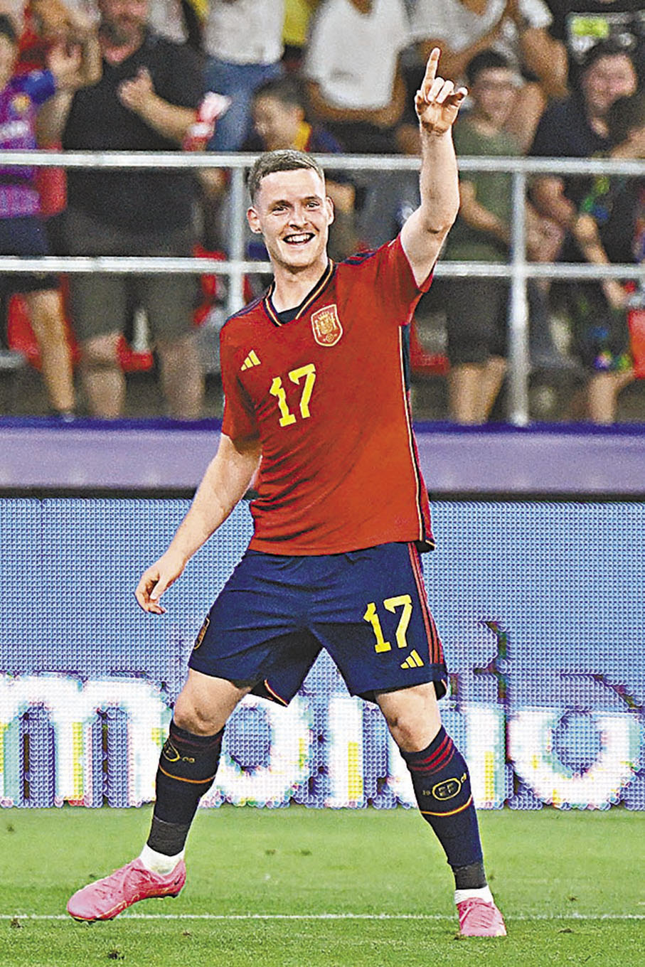 ◆効力曼城的西班牙閘位球員沙治奧高美斯，今晚將和一眾球會隊友爭冠。  資料圖片