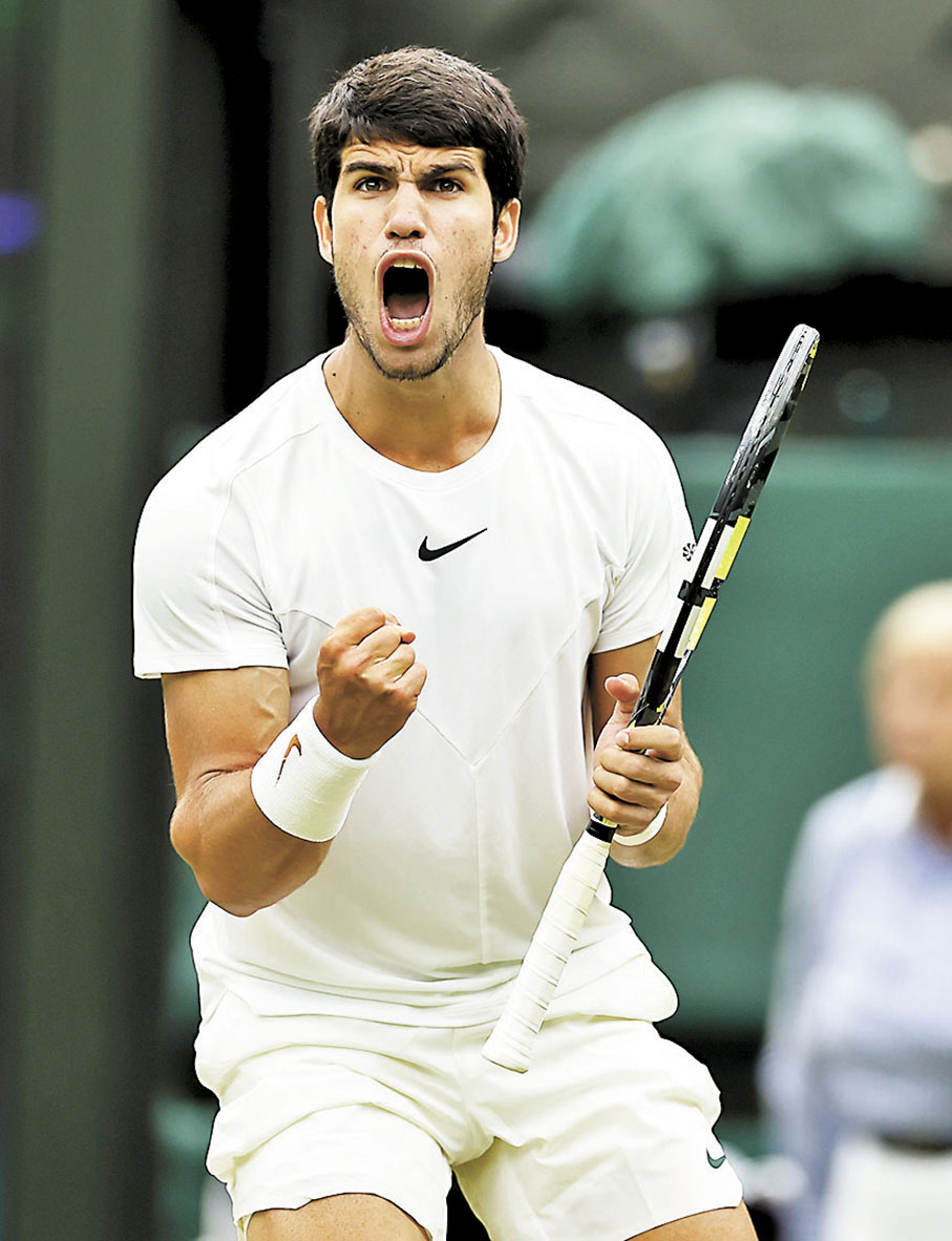 ◆艾卡拿斯期望在決賽再戰祖高域。  新華社