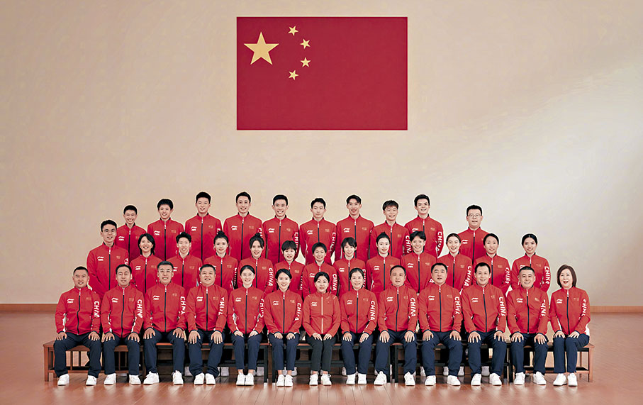 ◆中國跳水隊出征福岡游泳世錦賽。 微博圖片