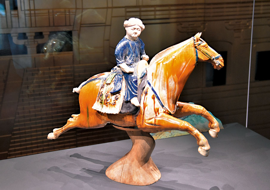 ◆1966年出土於西安的「唐三彩騰空馬」，講述了異域少年遠赴大唐長安尋夢的奇幻故事。