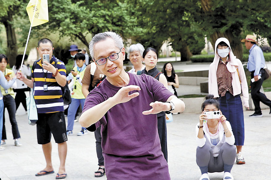 ◆香港樂樂國樂團音樂總監梁志鏘 郭濤 攝