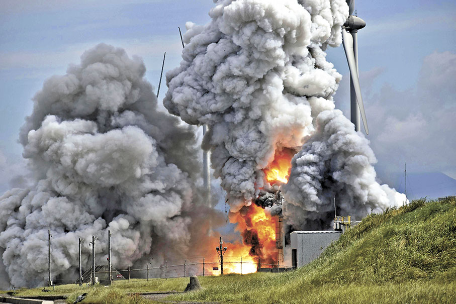 ◆ 「艾普斯龍S」點火57秒後發生爆炸。 美聯社