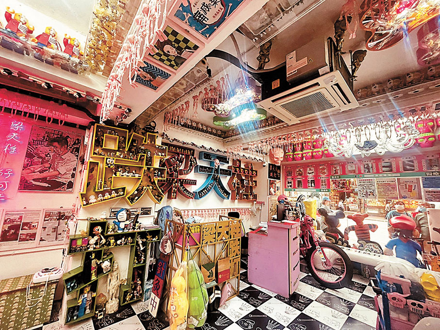 ◆梁天柱醫館的裝潢與風格都是粉粉的，夢幻的粉紅色成為潮流打卡的地方，醫館如遊樂園。