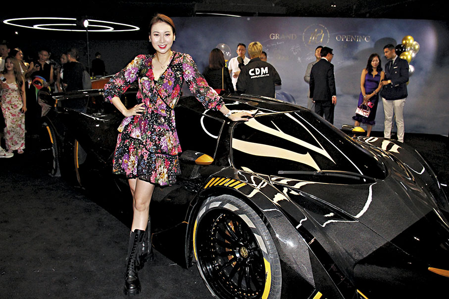 ◆ 香車配美人。