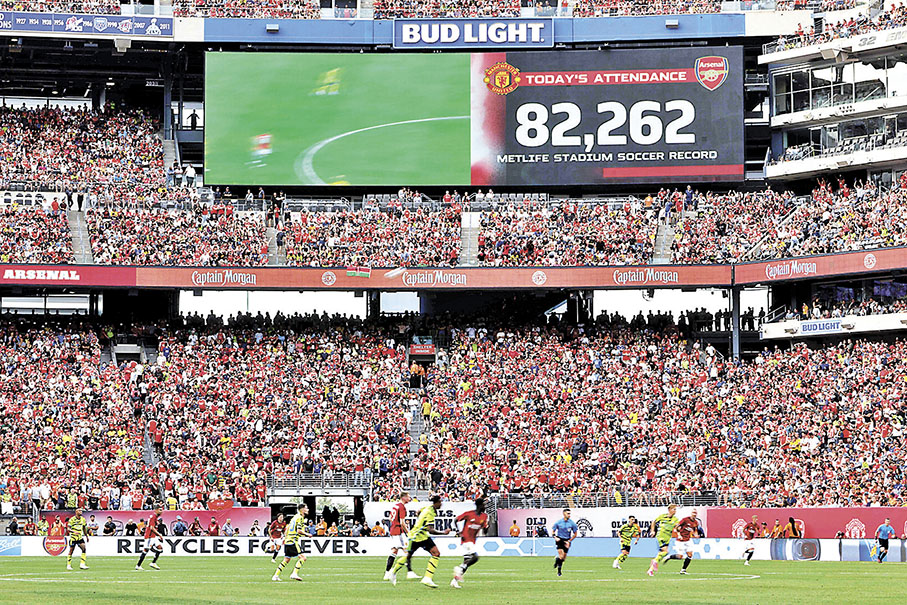 ◆ 合共有82,262名球迷入場觀看曼聯對阿仙奴的比賽。  法新社