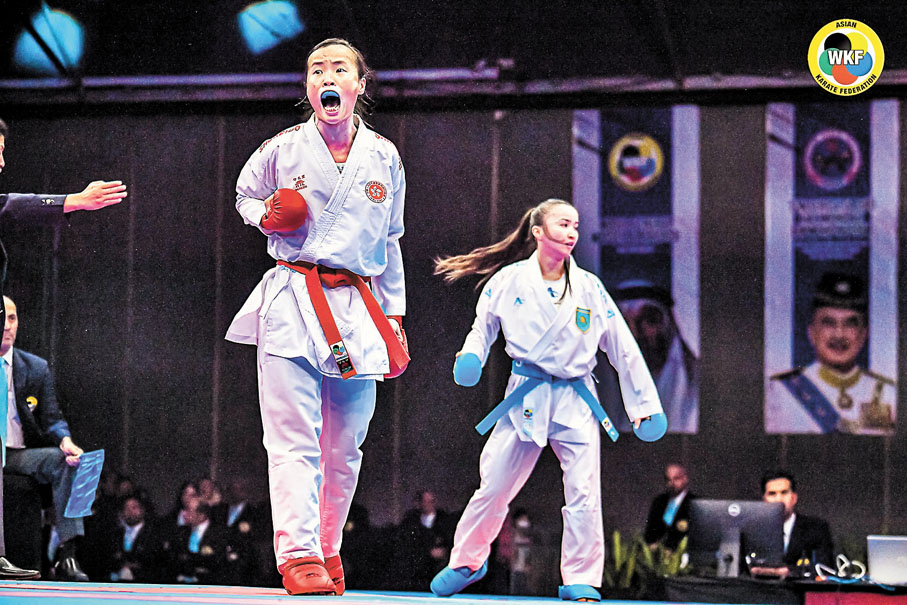 ◆ 曾綺婷激情慶祝亞錦賽奪冠。  AKF圖片