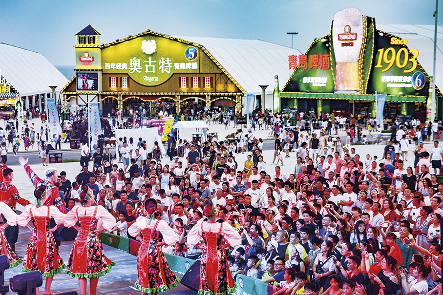 ◆ 青島啤酒節成為狂歡的海洋。