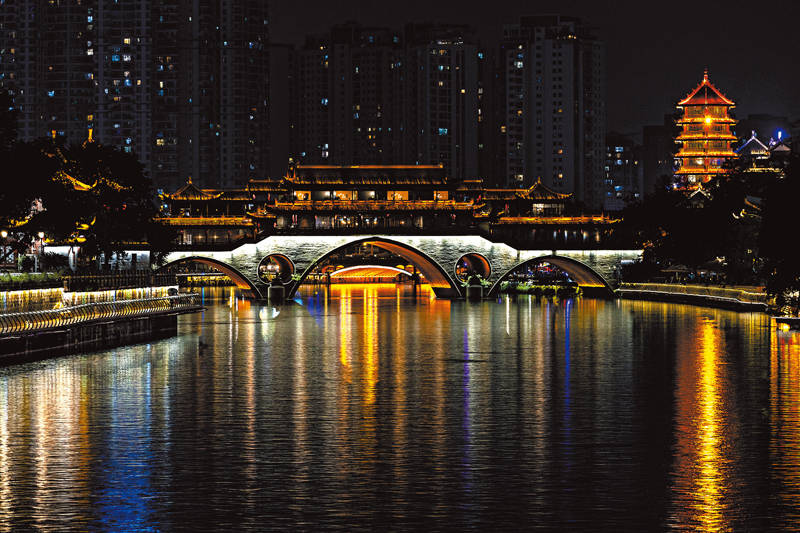 ◆成都安順廊橋。