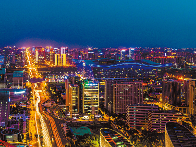 ◆俯瞰夜色下的天府大道。