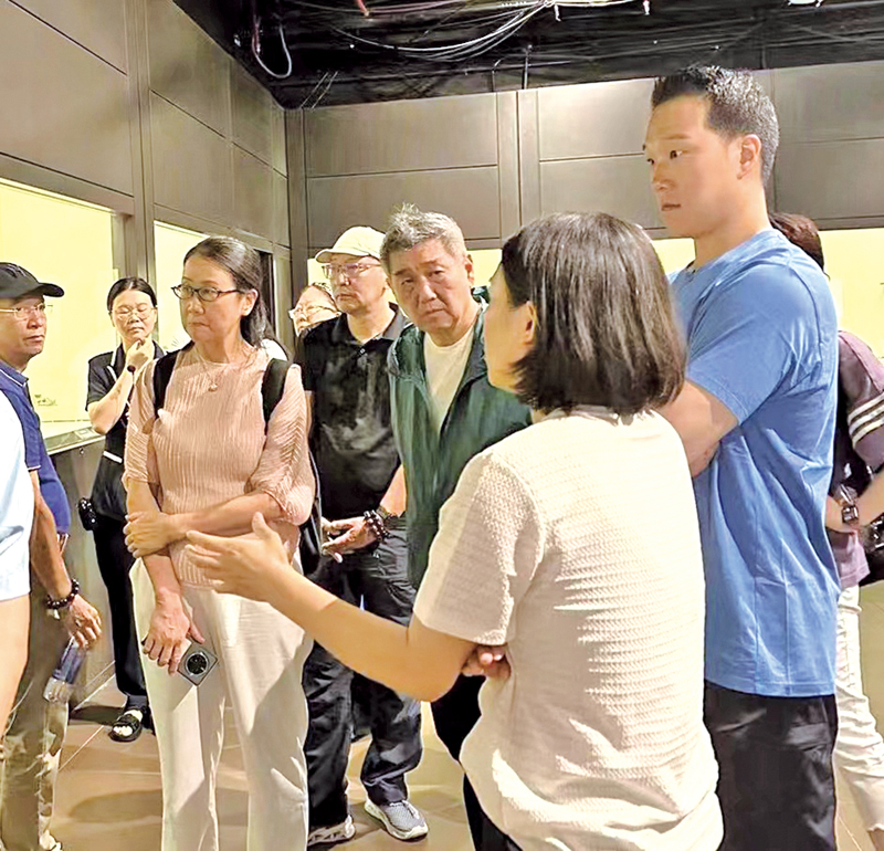 ■在磁州窯博物館聽專家講解。