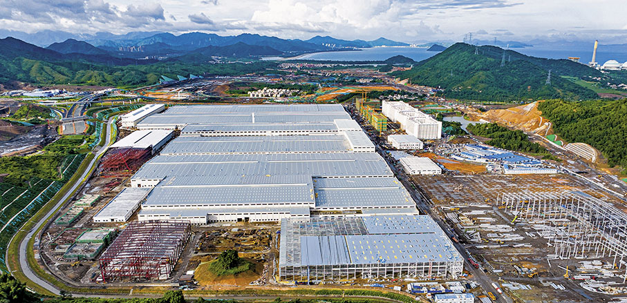 ◆比亞迪深汕合作區巨大汽車產業園基地將會吸納大量工程師。 香港文匯報深圳傳真