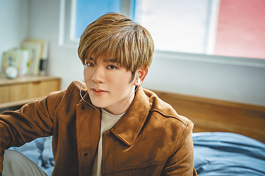 ◆洪助昇呢個眼神好深情。