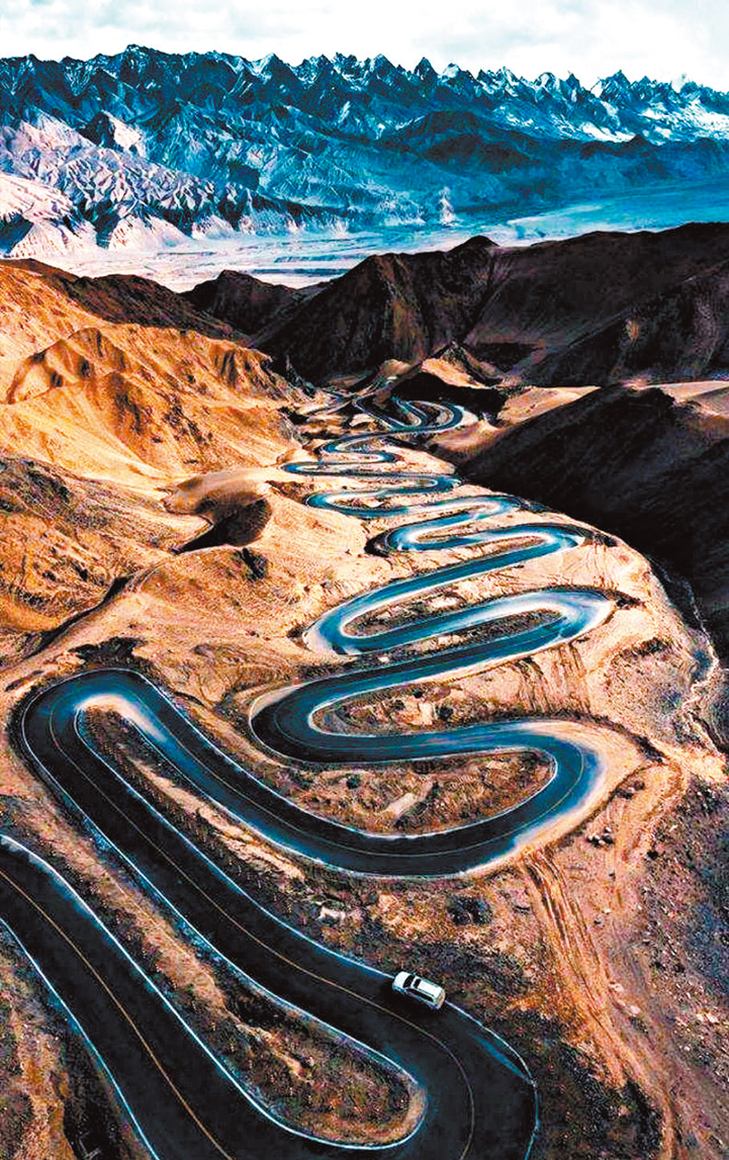 ◆新疆瓦恰公路盤龍古道是自駕遊發燒友打卡熱點