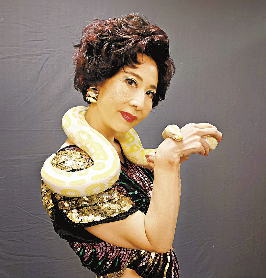 ◆ 林漪娸與蟒蛇有不少對手戲。