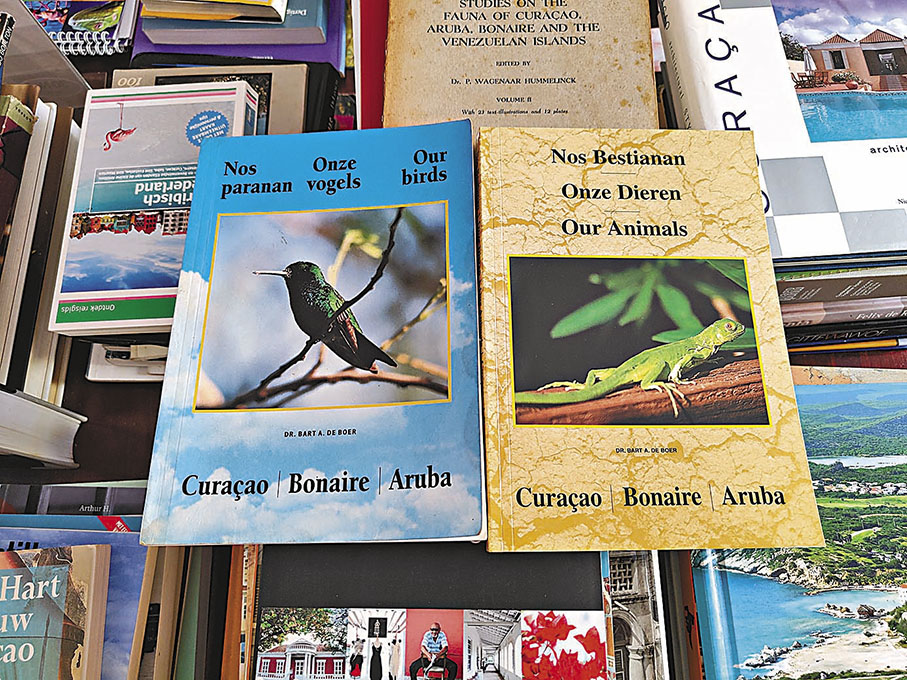 ◆三語(帕皮阿門托語、荷蘭語和英語)的庫拉索雀鳥和動物指南