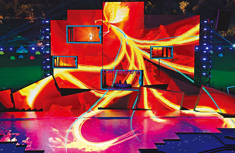 ◆ 大會的主火炬熄滅環節以太陽神鳥為創作靈感。  新華社