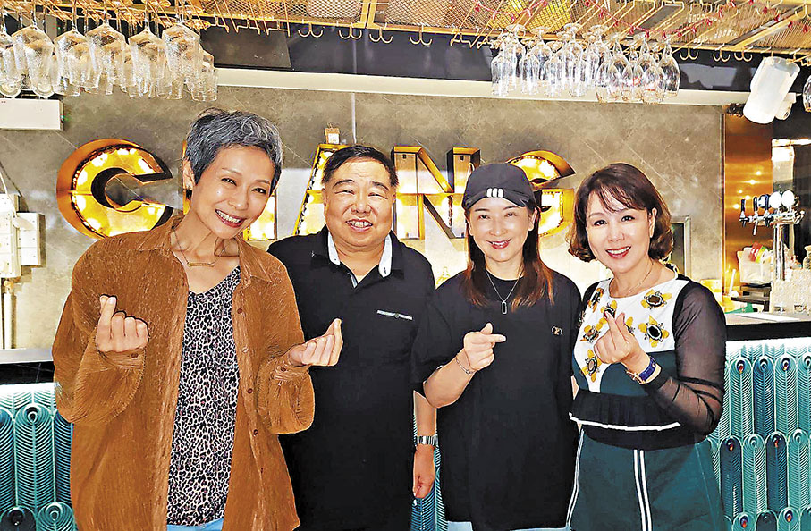 ◆葉童感謝Sam哥和龔慈恩、文雪兒對電影的支持！ 作者供圖