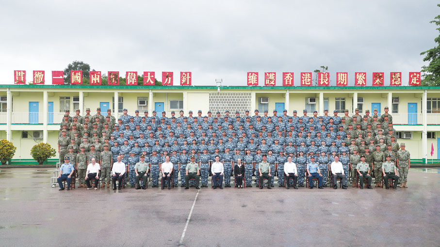 ◆ 一眾嘉賓與學員們大合照。