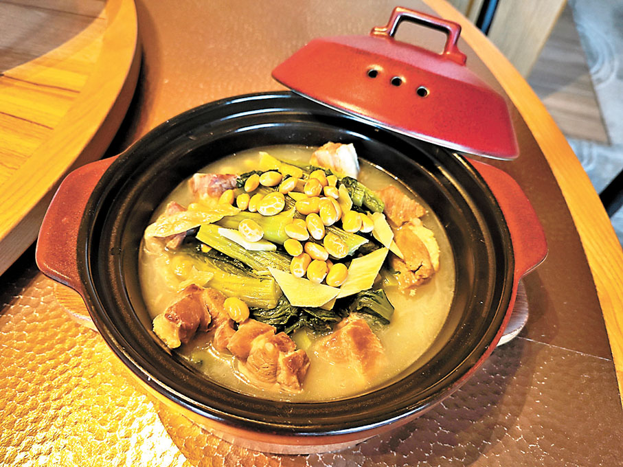 ◆潮式鹹排骨春菜煲