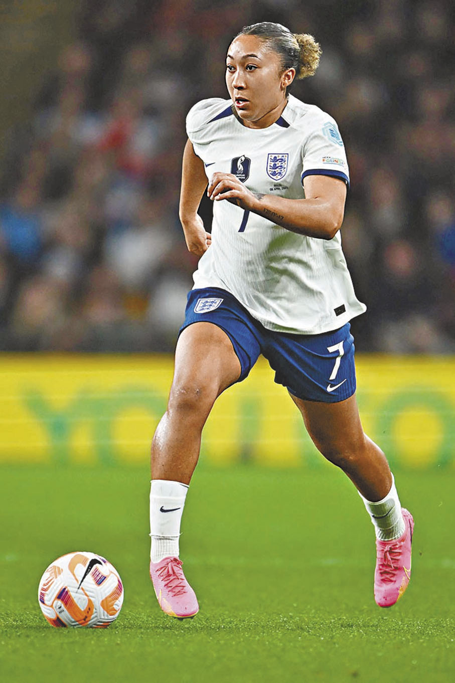 ◆蘿倫占士今屆賽事已為英格蘭暫時貢獻了3入球3助攻，與其他兩位球員並列本屆賽事助攻榜頭名。  資料圖片