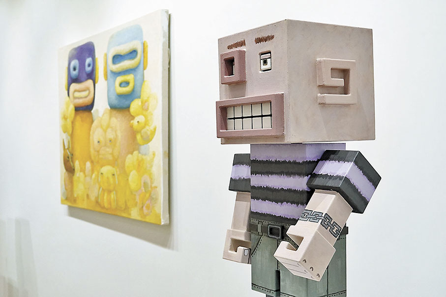 ◆Peter以Ogden設計的形象Gus（右）創作的畫作The Surprise of the Butterfly（左）。