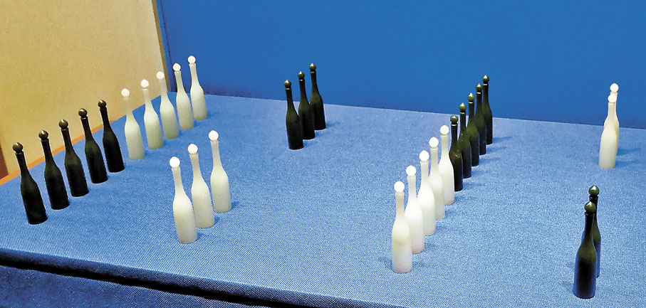 ◆青玉白玉雙陸棋子。