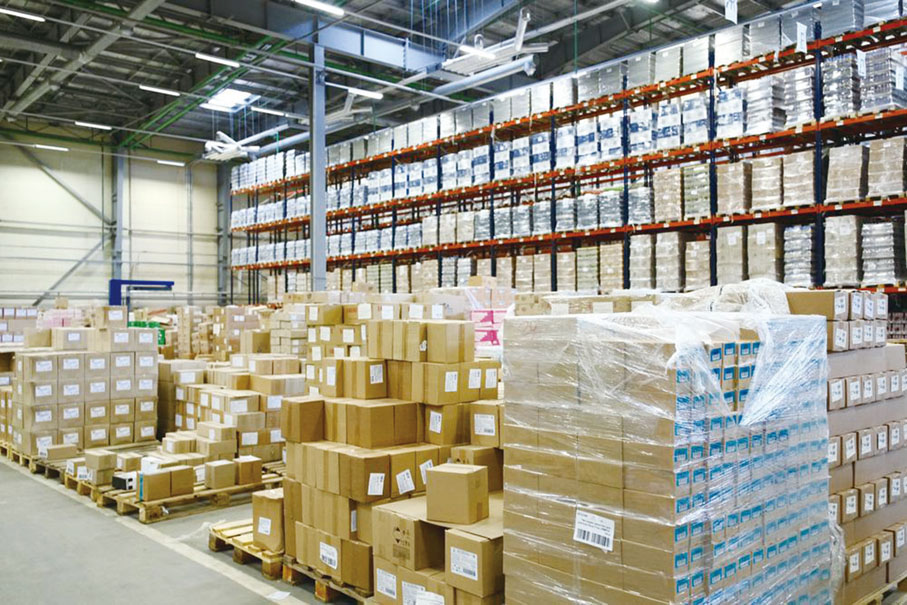 ◆ 白俄羅斯物流倉儲中心裏眾多產品來自中國。