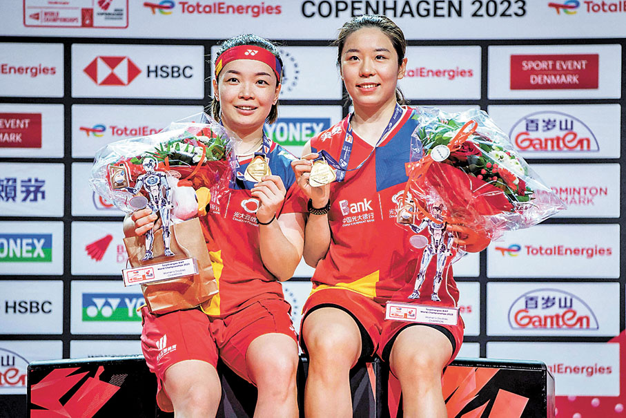 ◆陳清晨（左）/賈一凡摘得世錦賽第4枚女雙金牌。法新社