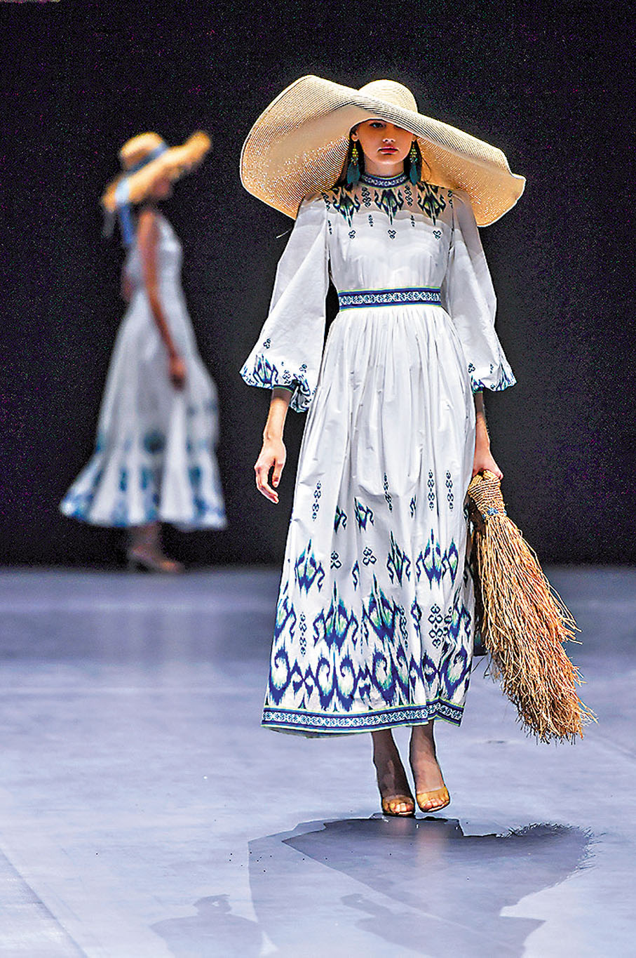 ◆模特兒展示服裝