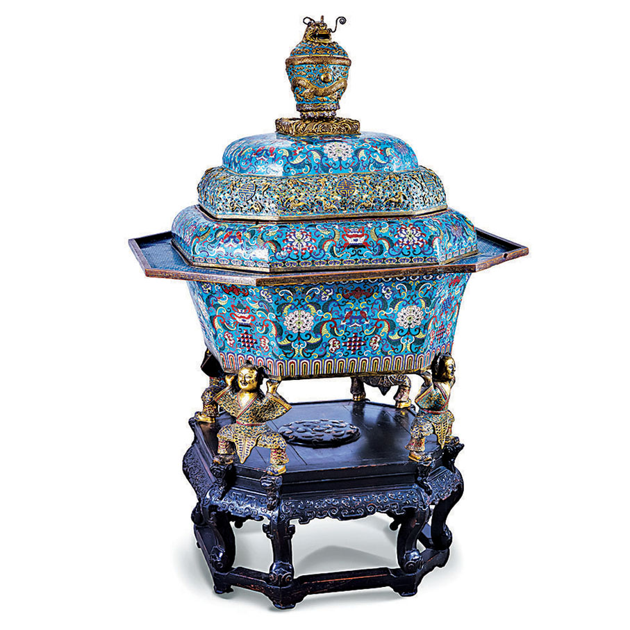◆清乾隆銅胎掐絲琺瑯纏枝花卉八寶福壽圖童子托足八方蓋爐