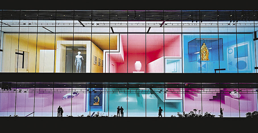 ◆浦東美術館鏡廳燈光秀受熱捧。 資料圖片