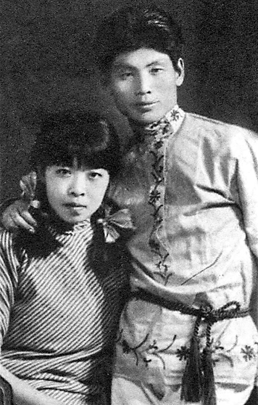 ◆1934年6月，蕭紅與蕭軍。 網上圖片