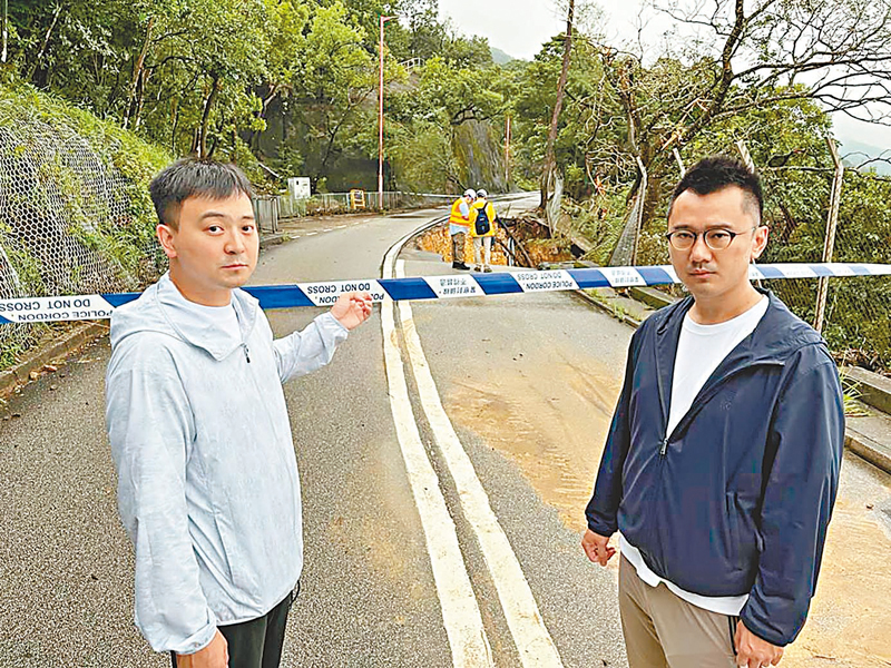 ◆梁進到石澳跟進嚴重路陷情況。 梁進Fb圖片