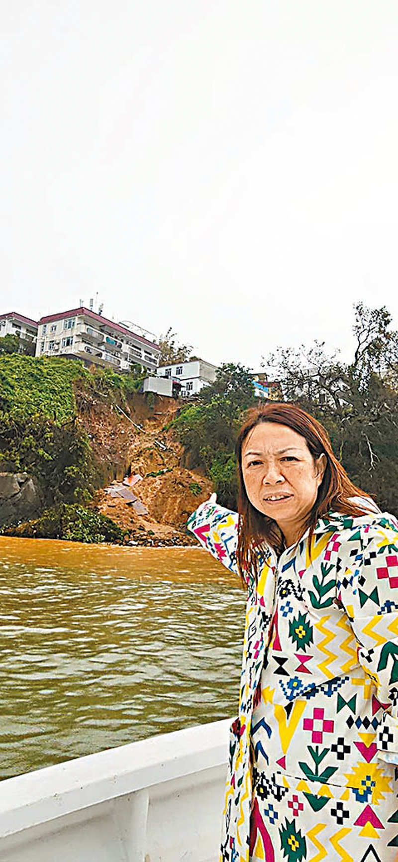 ◆劉舜婷視察南丫島山泥傾瀉情況。劉舜婷Fb圖片