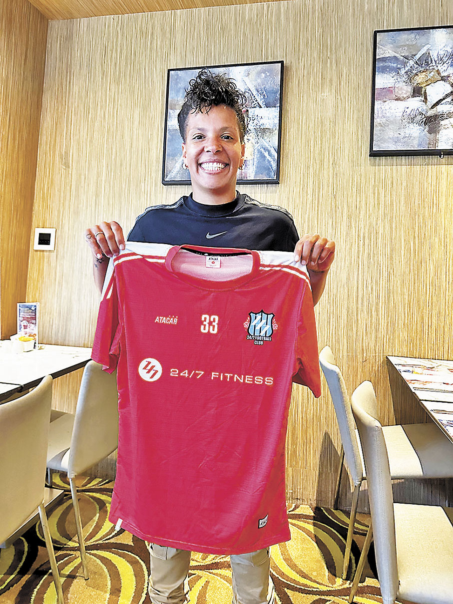 ◆比雅達施華對訓練認真投入，也會主動與隊友溝通和交流。  香港文匯報 記者郭正謙  攝