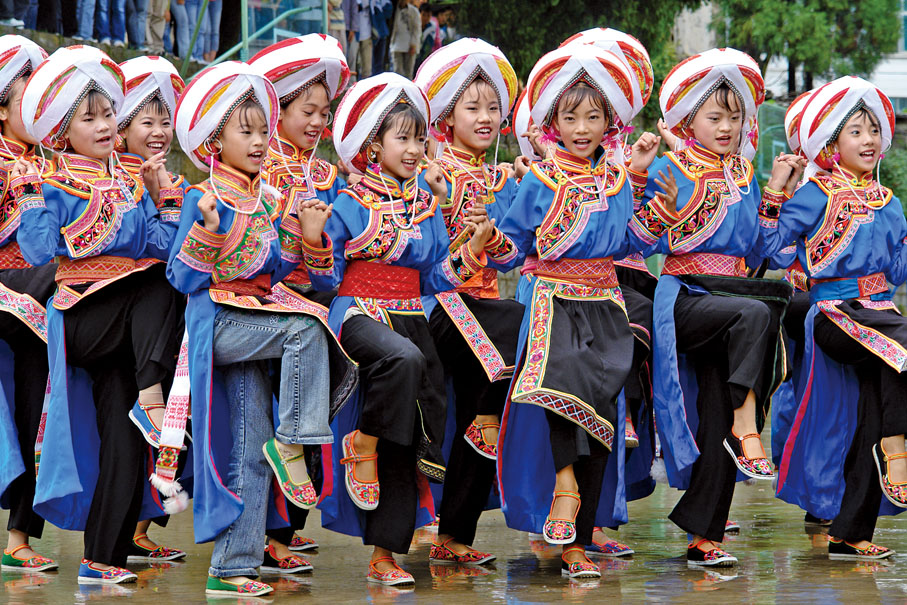 ◆彝族「阿妹戚托」舞蹈 。