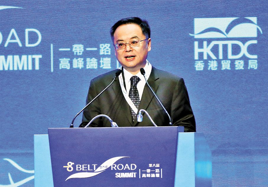 ◆上圖為中國駐阿聯酋大使張益明，下為中國駐沙特阿拉伯大使陳偉慶。香港文匯報記者萬霜靈  攝