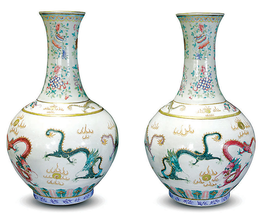 ◆清光緒粉彩海水龍紋賞瓶（一對）