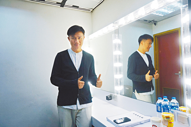 ◆張軍將在《月滿長生殿》中分飾兩角，以當代視角和歷史人物對話。 張岳悅 攝