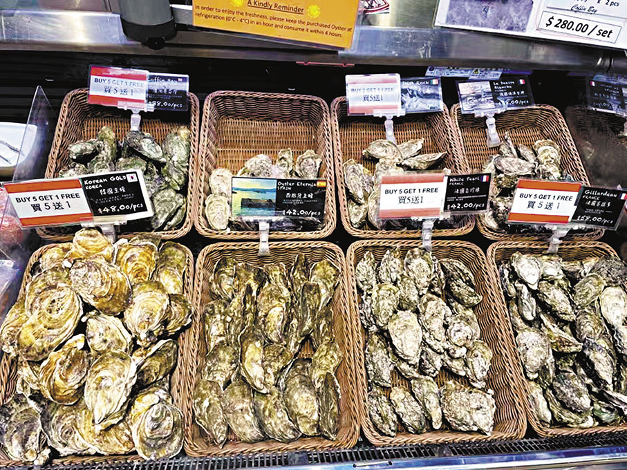 ◆ 香港文匯報記者到有關超市視察，發現新鮮海鮮貨架上已經沒有該款北海道蠔肉，目前出售的生蠔的來源地為法國、西班牙、澳洲及韓國等，並沒有發現產自日本的生蠔。 香港文匯報記者吳健怡  攝