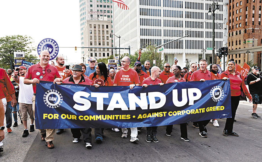 ◆支持罷工的UAW成員舉行集會。  路透社