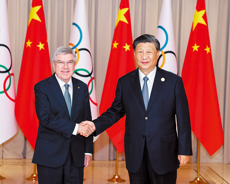 ◆9月22日下午，國家主席習近平在杭州西湖國賓館會見來華出席第19屆亞洲運動會開幕式的國際奧林匹克委員會主席巴赫。 新華社