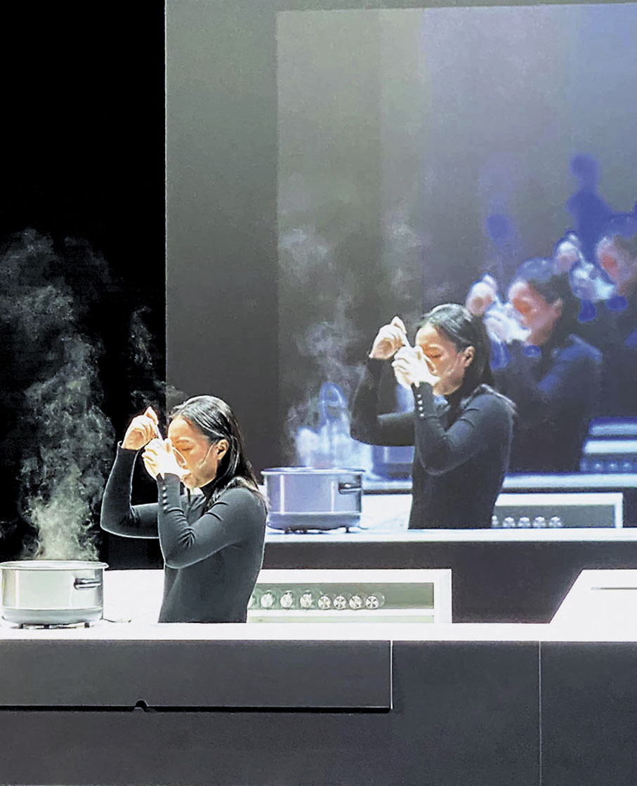 ◆張國穎在《艱辛歲月》排練中。