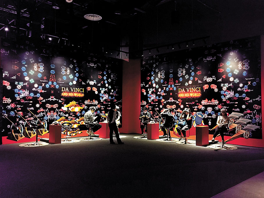 ◆觀眾用VR可體驗達芬奇飛翔之旅。